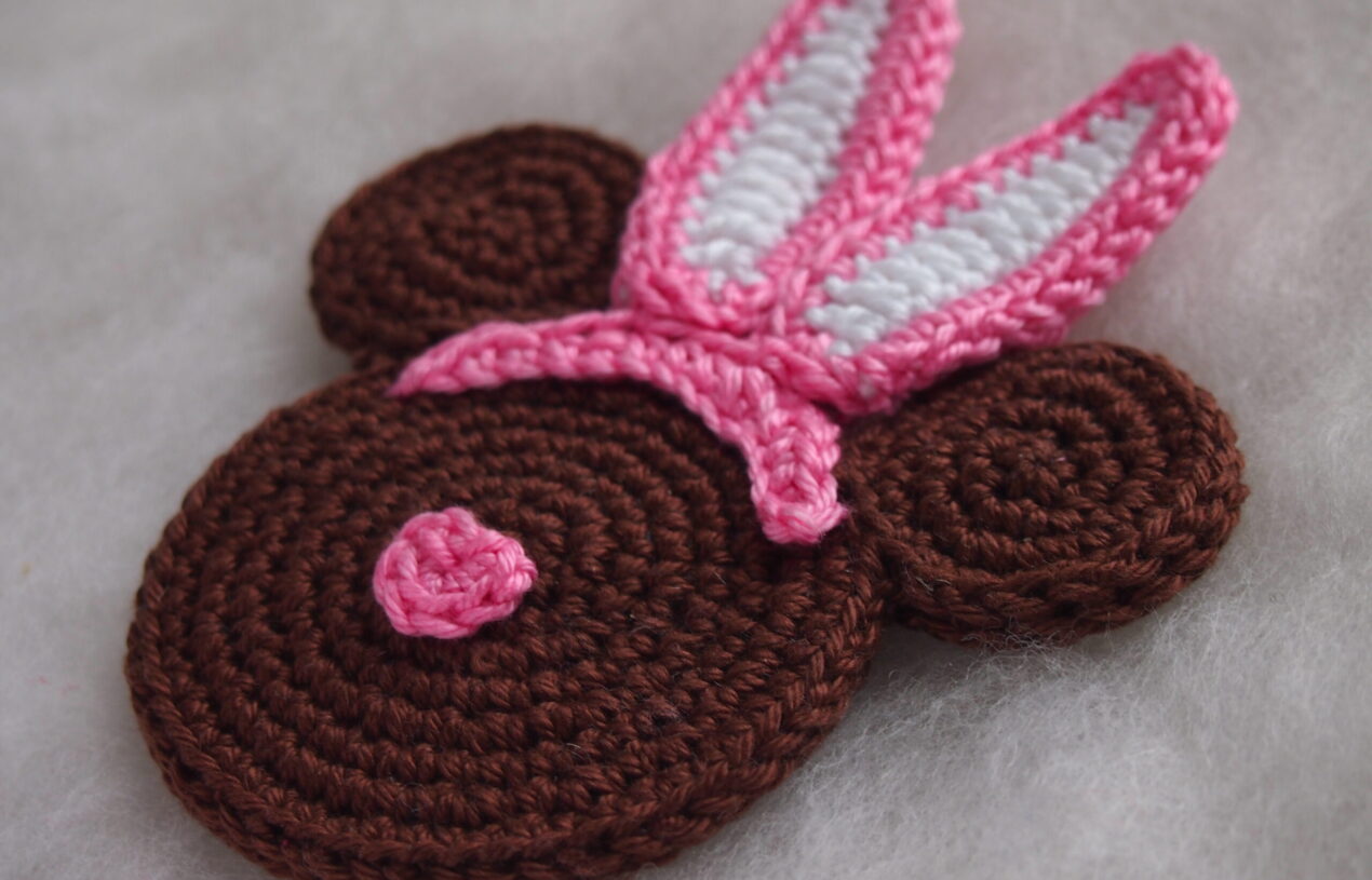 The Easter Bunny Mouse FREE crochet pattern.